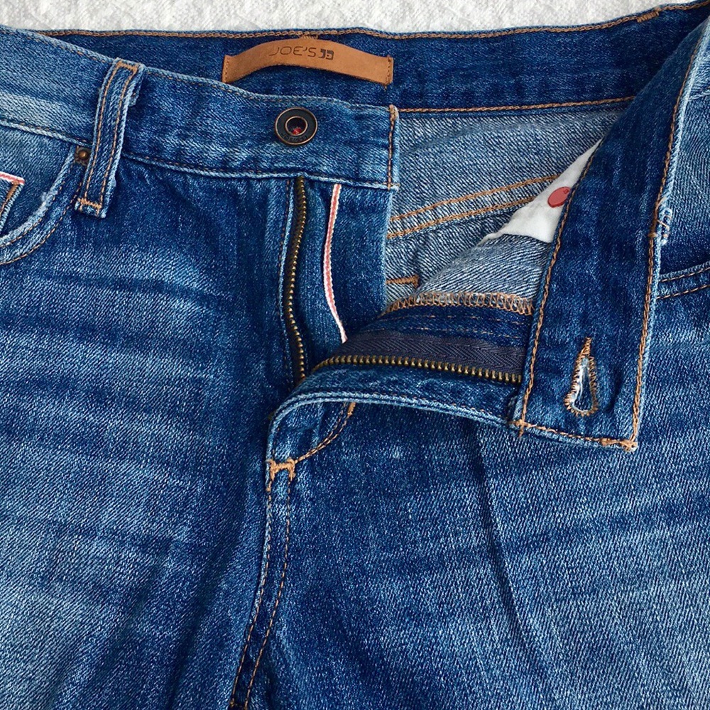 JOE’S DENIM JEAN SHORTS SLIGHTLY DISTRESSED - Picture 7 of 15